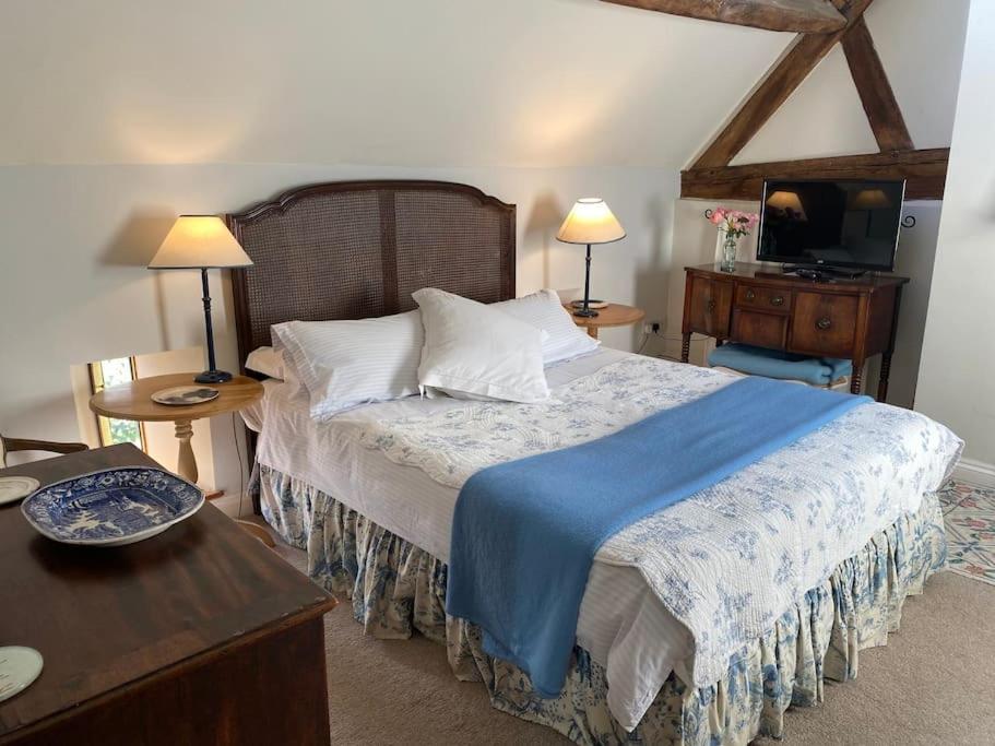 Cottage Barn Conversion On Working Farm 伍斯特 外观 照片